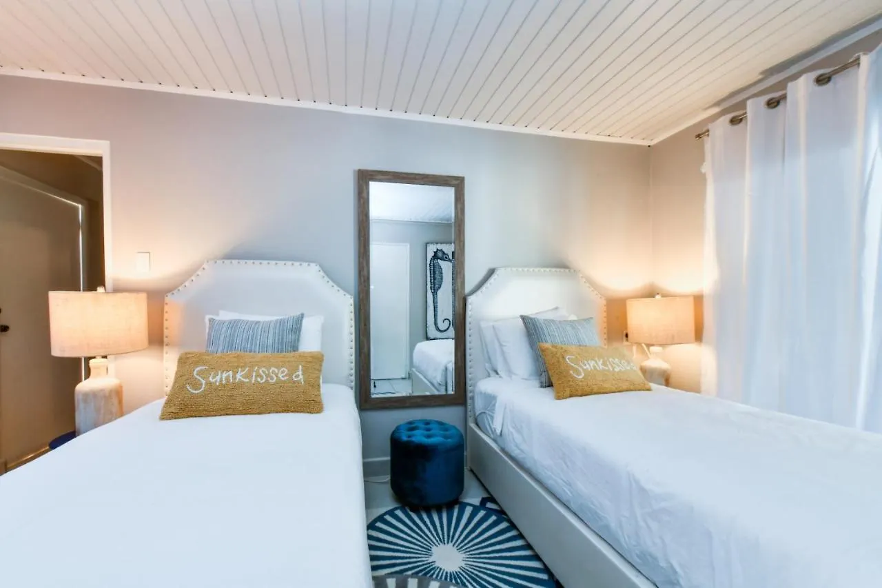 Latitude12 Beach Villa Палм Бич 0*,  Аруба