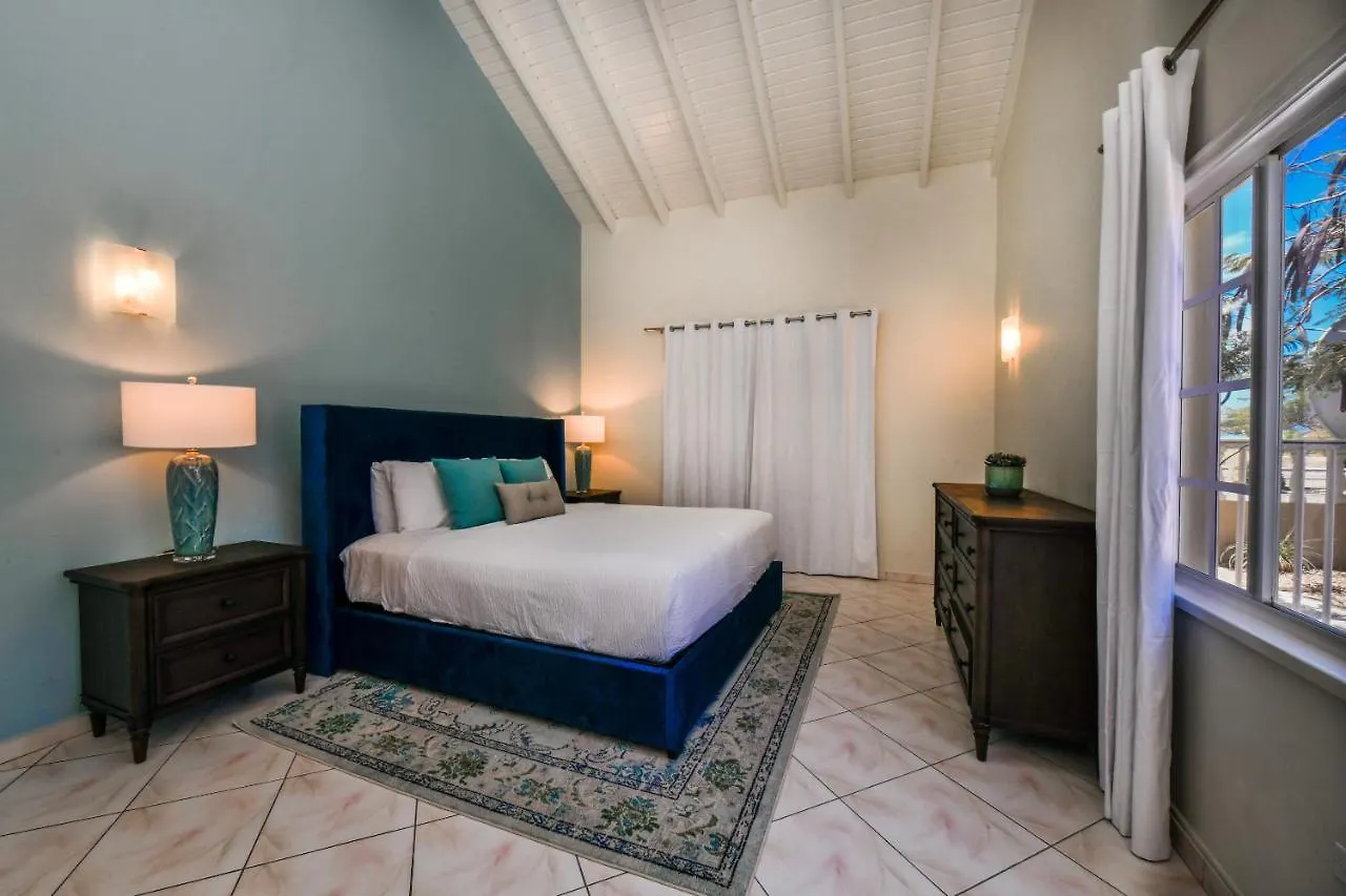 Latitude12 Beach Villa Палм Бич Аруба