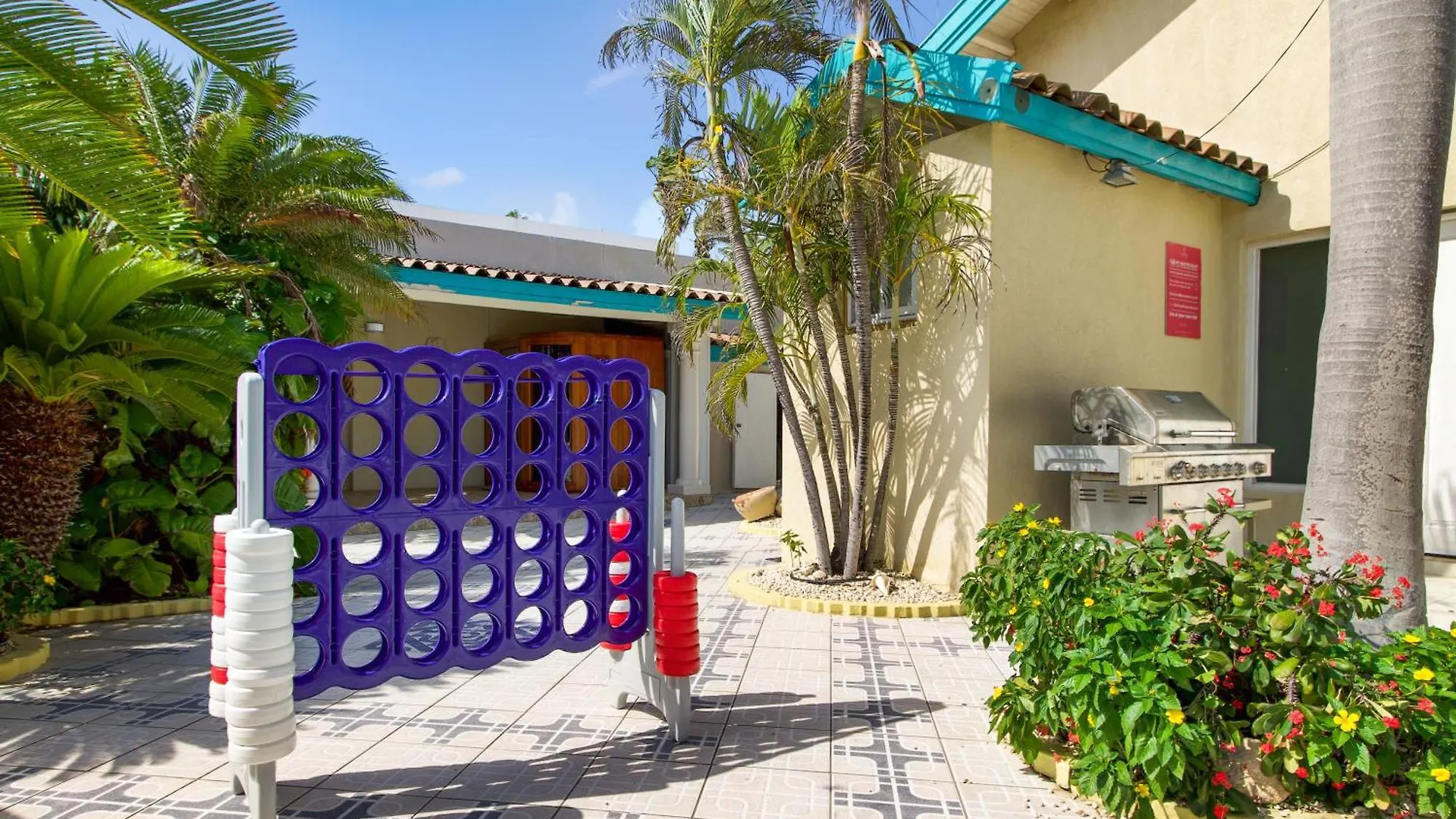 Latitude12 Beach Villa 팜비치
